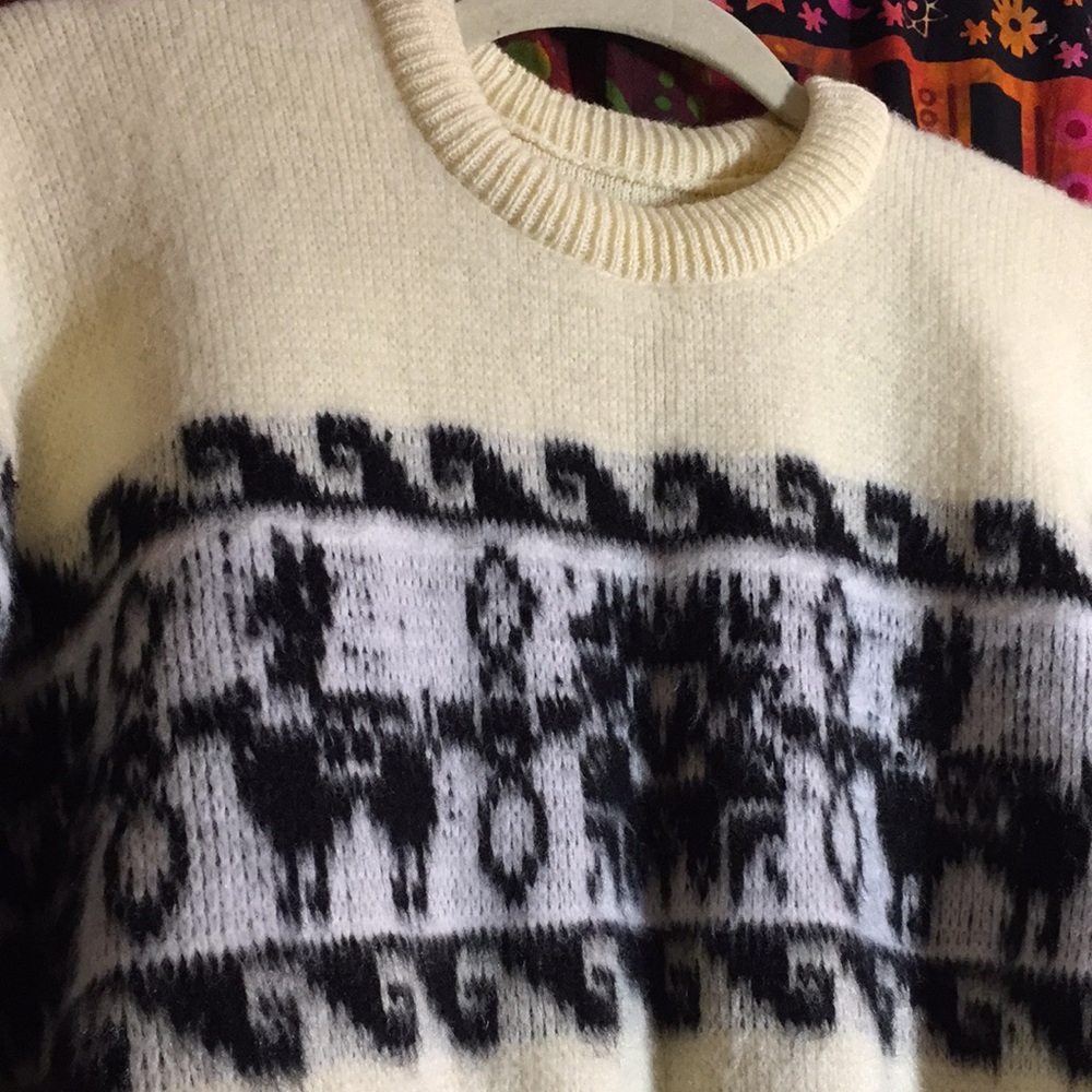 Alpaca Wool XL Cream Black and White Sweater